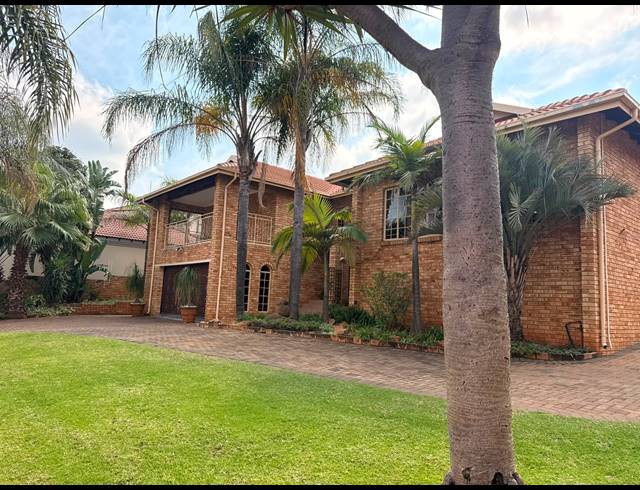 4 BEDROOM HOUSE FOR SALE IN CASHAN